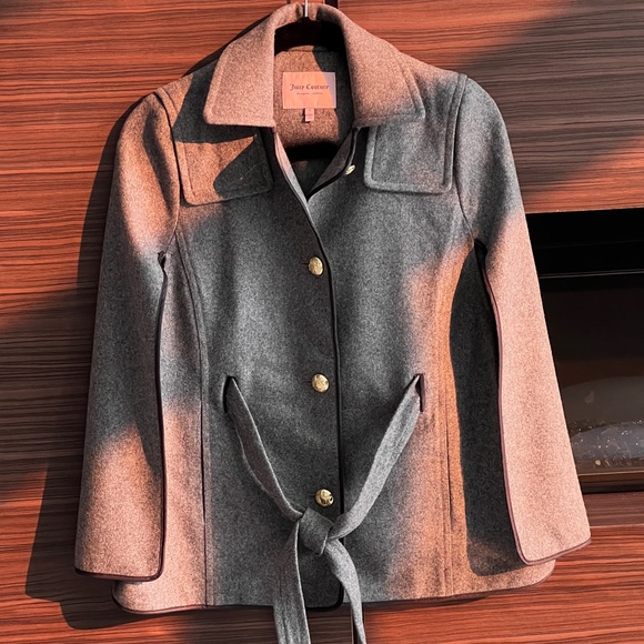 Juicy Couture Poncho - Picture 1 of 10